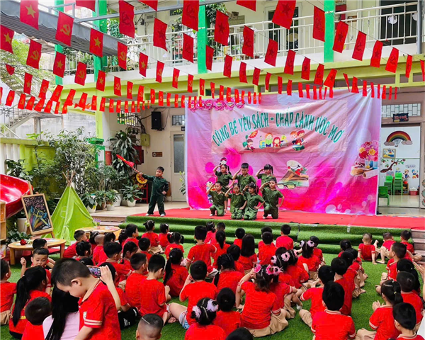 Trường Mầm non Trần Hưng Đạo tổ chức Ngày hội Sách với chủ đề: “Cùng bé yêu sách – Chắp cánh ước mơ”.