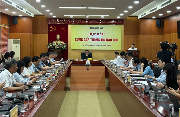 Bộ Chính trị thống nhất tăng lương cơ sở lên 2,53 triệu đồng từ ngày 1/7/2026 👇👇👇