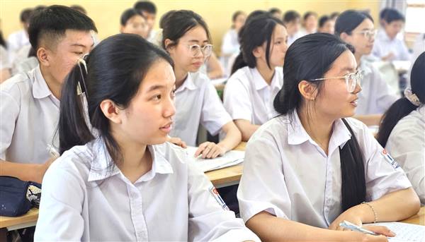 10 trường dẫn đầu kỳ thi khảo sát tốt nghiệp THPT của Hải Phòng 👇👇👇