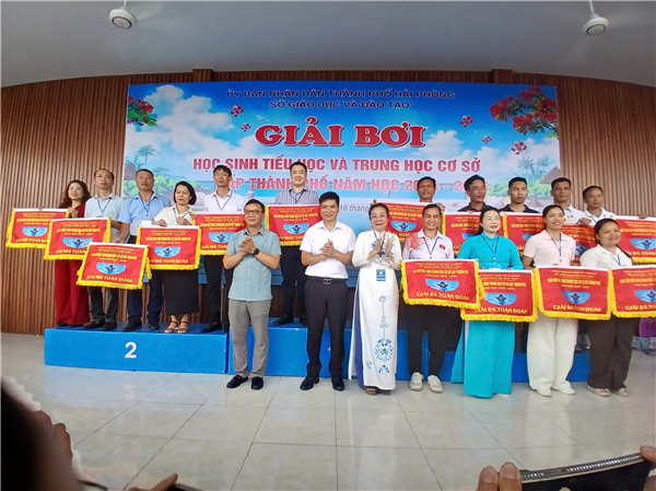 KHỐI THCS PHƯỜNG HẢI DƯƠNG GIÀNH NHIỀU HUY CHƯƠNG TẠI GIẢI BƠI HỌC SINH THÀNH PHỐ