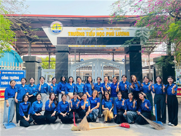 TUỔI TRẺ PHƯỜNG HẢI DƯƠNG RA QUÂN HƯỞNG ỨNG “NGÀY CHỦ NHẬT XANH” TOÀN QUỐC LẦN THỨ 2 NĂM 2026