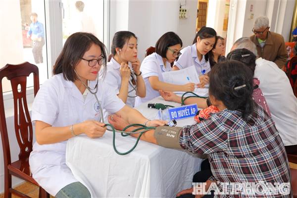 Từ năm 2026, tổ chức khám sức khỏe định kỳ miễn phí cho người dân 👇👇👇