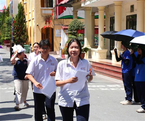 Hải Phòng công bố điểm chuẩn, danh sách trúng tuyển vào lớp 10 chậm nhất ngày 1/7 👇👇👇