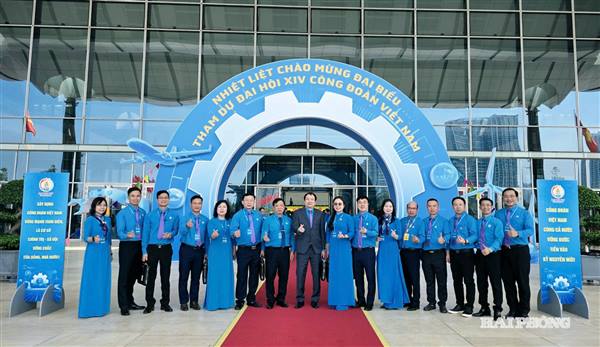 Các đại biểu Hải Phòng tham dự Đại hội Công đoàn Việt Nam lần thứ XIV nhiệm kỳ 2026 - 2031👇
