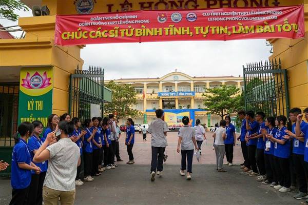 Phó Chủ tịch UBND thành phố Nguyễn Minh Hùng yêu cầu quán triệt 05 nguyên tắc tổ chức Kỳ thi tốt nghiệp THPT năm 2026 thành phố Hải Phòng