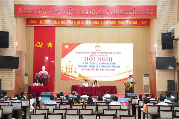 CỤM THI ĐUA SỐ 8 MTTQ THÀNH PHỐ SƠ KẾT CÔNG TÁC MẶT TRẬN 6 THÁNG ĐẦU NĂM, KÝ KẾT GIAO ƯỚC THI ĐUA NĂM 2026