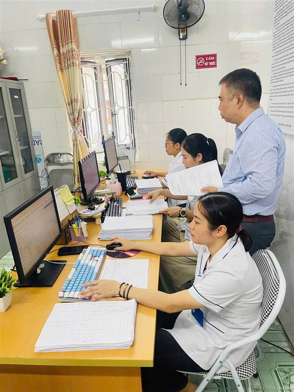 TRẠM Y TẾ PHƯỜNG HẢI DƯƠNG TRIỂN KHAI LÀM SẠCH, CHUẨN HÓA DỮ LIỆU Y TẾ