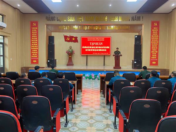 BAN CHQS PHƯỜNG HẢI DƯƠNG TẬP HUẤN, BỒI DƯỠNG KIẾN THỨC QUÂN SỰ, QUỐC PHÒNG CHO TỔ ĐỘI TRƯỞNG NĂM 2026