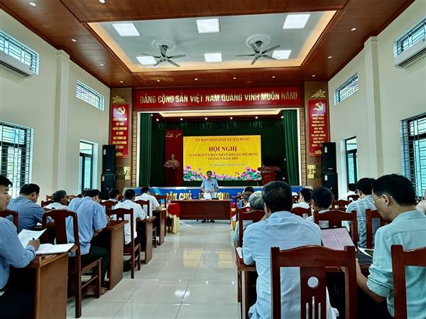 HỘI NGHỊ GIAO BAN ỦY BAN NHÂN DÂN XÃ MỞ RỘNG THÁNG 9 NĂM 2025