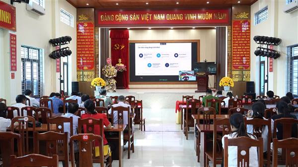 ĐẢNG BỘ XÃ HẢI HƯNG THAM DỰ HỘI NGHỊ TẬP HUẤN TRIỂN KHAI THỦ TỤC HÀNH CHÍNH CỦA ĐẢNG TRÊN MÔI TRƯỜNG ĐIỆN TỬ (GIAI ĐOẠN 2)