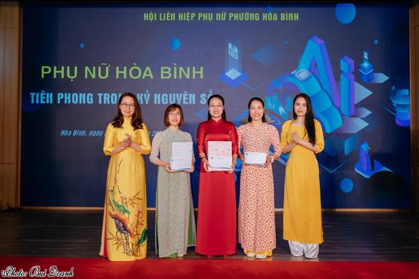 Hội Liên hiệp Phụ nữ phường Hòa Bình tổ chức Cuộc thi “Phụ nữ Hòa Bình tìm hiểu về Nghị quyết 57-NQ/TW”