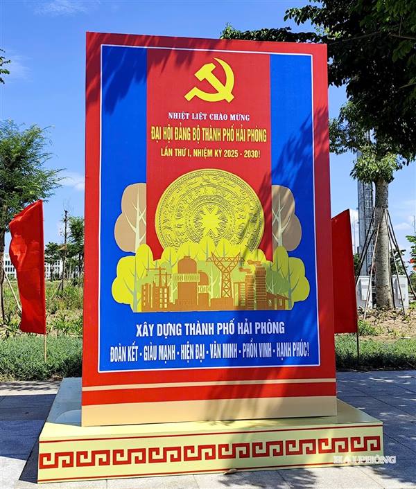 Đại hội Đảng bộ thành phố Hải Phòng nhiệm kỳ 2025-2030 hoàn thành các nội dung làm việc ngày thứ nhất.