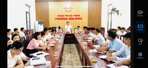  UBND phường Hòa bình họp phiên  thường kỳ tháng 10, nhằm đánh giá tình hình, kết quả 3 tháng triển khai mô hình chính quyền địa phương 2 cấp; kết quả thực hiện nhiệm vụ phát triển kinh tế - xã hội, quốc phòng - an ninh 9 tháng đầu năm; đồng thời đề ra phương hướng, nhiệm vụ trọng tâm trong 3 tháng cuối năm 2025.