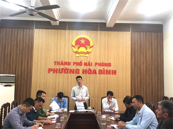 Phường Hòa Bình tổ chức hội nghị đối thoại với hộ dân thuộc diện cưỡng chế thu hồi đất thực hiện dự án xây dựng công viên. 