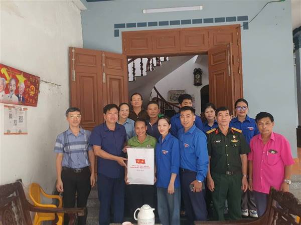 Đoàn phường Hòa Bình tổ chức Bữa cơm tri ân- Nghĩa tình sâu nặng.