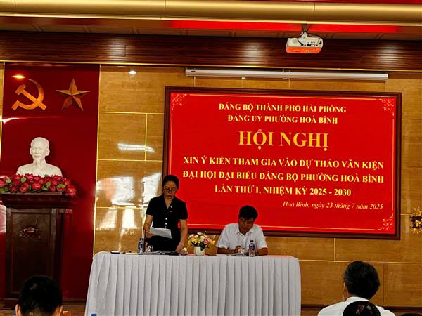 Đảng ủy phường Hòa Bình tổ chức Hội nghị xin ý kiến tham gia vào dự thảo Văn kiện Đại hội Đại biểu Đảng bộ phường Hòa Bình lần thứ I, nhiệm kỳ 2025-2030.