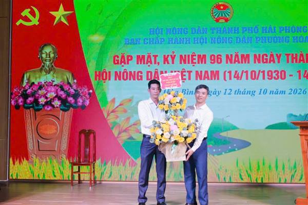 HỘI NÔNG DÂN PHƯỜNG HÒA BÌNH KỶ NIỆM 96 NĂM NGÀY THÀNH LẬP HỘI NÔNG DÂN VIỆT NAM