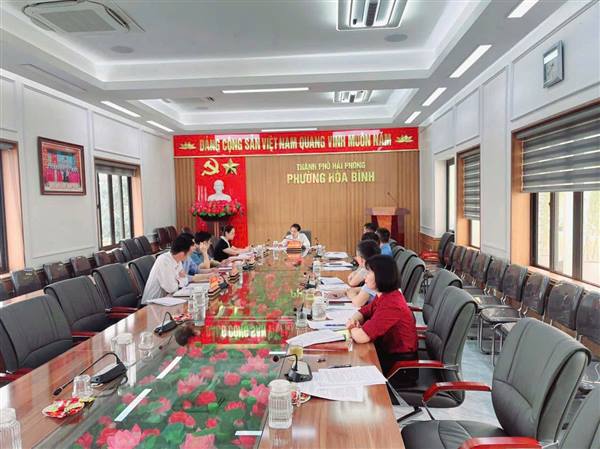 Thường trực Hội đồng nhân dân (HĐND) phường khóa II, nhiệm kỳ 2026-2031 tổ chức phiên họp tháng 4 đánh giá kết quả hoạt động quý I, đề ra phương hướng, nhiệm vụ trọng tâm quý II năm 2026.