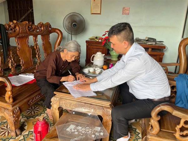  TRUNG TÂM PHỤC VỤ  HÀNH CHÍNH CÔNG PHƯỜNG HÒA BÌNH HỖ TRỢ NGƯỜI DÂN