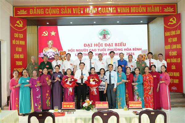 Đại hội Đại biểu Hội Người cao tuổi phường Hòa Bình lần thứ I, nhiệm kỳ 2026–2031 thành công tốt đẹp.