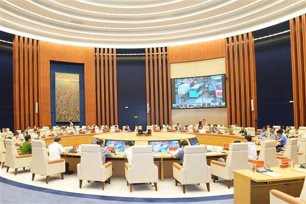  UBND thành phố Hải Phòng tổ chức Hội nghị trực tuyến triển khai Kế hoạch về bảo đảm trật tự, an toàn giao thông phục vụ mục tiêu phát triển kinh tế - xã hội và Kế hoạch về “Xây dựng tuyến Quốc lộ 5, Quốc lộ 10 qua địa bàn thành phố Hải Phòng là tuyến đường an toàn về giao thông”