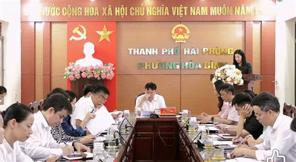 Phiên họp lần thứ nhất Ban đại diện Hội đồng quản trị Ngân hàng Chính sách xã hội phường nhằm đánh giá kết quả hoạt động tín dụng chính sách xã hội Quý I, triển khai phương hướng nhiệm vụ Quý II năm 2026