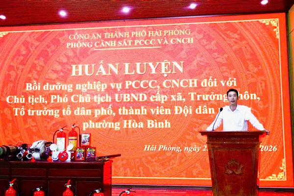 UBND phường Hòa Bình tổ chức hội nghị huấn luyện, bồi dưỡng nghiệp vụ phòng cháy, chữa cháy và cứu nạn, cứu hộ (PCCC, CNCH) năm 2026.