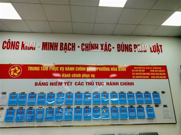 Trung tâm Phục vụ hành chính công phường Hòa Bình hướng đến sự hài lòng của người dân. 
