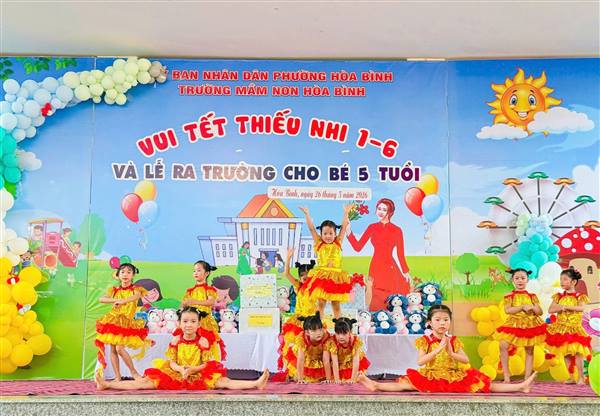 Trường Mầm non Hòa Bình tổ chức Ngày hội “Vui Tết Thiếu nhi 1/6 và chia tay các bé mẫu giáo 5 tuổi” năm học 2025 - 2026.