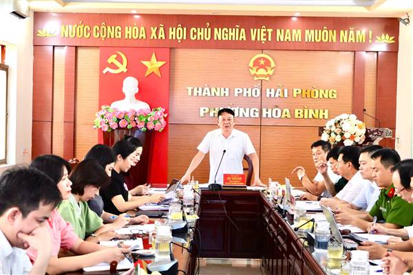 UBND phường Hòa Bình tổ chức Phiên họp thường kỳ đánh giá kết quả thực hiện nhiệm vụ phát triển kinh tế - xã hội, quốc phòng - an ninh tháng 5 và triển khai nhiệm vụ trọng tâm tháng 6 năm 2026. 