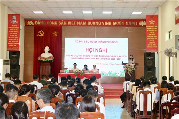 Tổ đại biểu HĐND thành phố số 3 tiếp xúc cử tri các phường: Thiên Hương, Thủy Nguyên, Hòa Bình, Nam Triệu.
