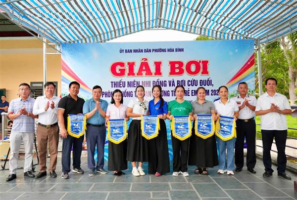 PHƯỜNG HÒA BÌNH TỔ CHỨC GIẢI BƠI THIẾU NIÊN, NHI ĐỒNG VÀ BƠI CỨU ĐUỐI, PHÒNG CHỐNG TAI NẠN THƯƠNG TÍCH NĂM 2026. 