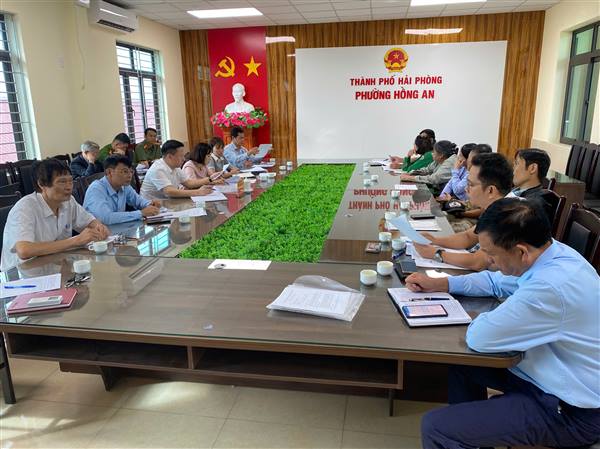 UBND PHƯỜNG HỒNG AN TỔ CHỨC ĐỐI THOẠI VỚI CÁC HỘ DÂN BỊ THU HỒI ĐẤT PHỤC VỤ DỰ ÁN MỞ RỘNG ĐƯỜNG QUÁN TOAN 1