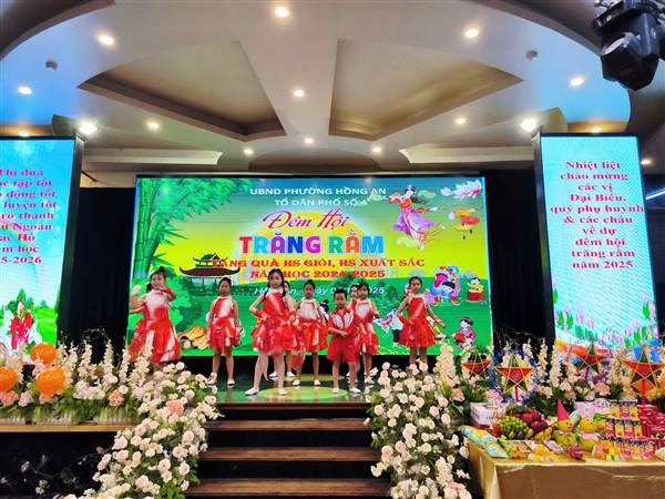 Thiếu nhi Hồng An vui Tết Trung thu 2025