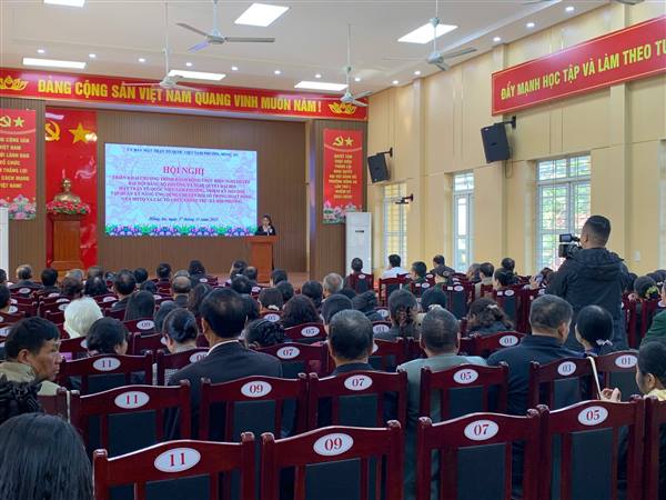 Ủy ban MTTQ Việt Nam phường Hồng An Hội nghị triển khai Chương trình hành động thực hiện Nghị quyết Đại hội và tập huấn kỹ năng ứng dụng chuyển đổi số