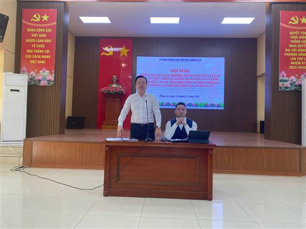 UBND PHƯỜNG HỒNG AN THÔNG QUA DỰ THẢO PHƯƠNG ÁN BỒI THƯỜNG, HỖ TRỢ CHO CÁC HỘ THU HỒI ĐẤT PHỤC VỤ DỰ ÁN ĐẦU TƯ XÂY DỰNG VÀ QUẢN LÝ KINH DOANH KẾT CẤU HẠ TẦNG KHU CÔNG NGHIỆP NOMURA - HẢI PHÒNG (GIAI ĐOẠN 2) KHU VỰC AN HƯNG (CŨ)