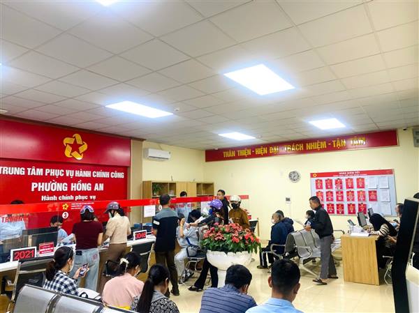 Trung tâm Phục vụ hành chính công phường Hồng An – Chuyên nghiệp – nhanh gọn – uy tín- hiệu quả, Thân thiện – hiện đại – trách nhiệm – tận tâm