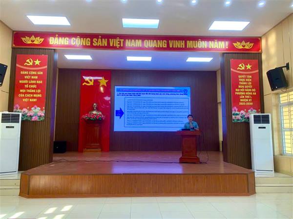 Hội nghị tuyên truyền, tập huấn về công tác phát triển người tham gia BHXH, BHYT tại phường Hồng An