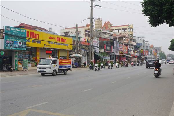 CÔNG AN PHƯỜNG HỒNG AN RA QUÂN TẤN CÔNG, TRẤN ÁP TỘI PHẠM, BẢO ĐẢM AN NINH, TRẬT TỰ PHỤC VỤ CÁC SỰ KIỆN CHÍNH TRỊ TRỌNG ĐẠI
