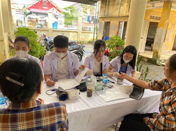 PHƯỜNG HỒNG AN TỔ CHỨC KHÁM SỨC KHOẺ CHO NGƯỜI CAO TUỔI NĂM 2025
