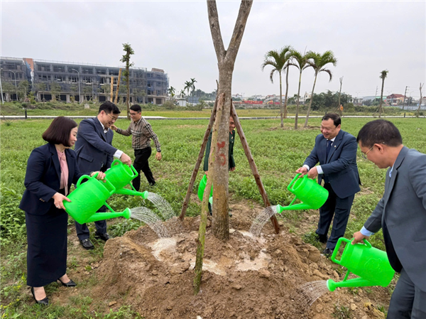 Phường Hồng An tổ chức lễ phát động Tết trồng cây “Đời đời nhớ ơn Bác Hồ” Xuân Bính Ngọ năm 2026 
