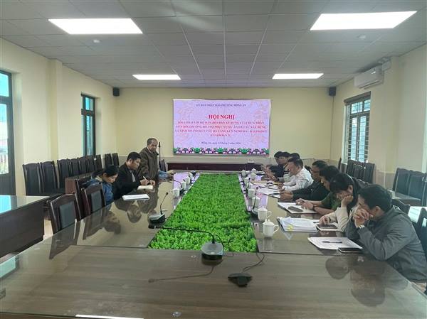 UBND phường Hồng An Tổ chức đối thoại với hộ gia đình ông Trịnh Văn Thi phục vụ triển khai Dự án đầu tư xây dựng và kinh doanh kết cấu hạ tầng khu công nghiệp Nomura-Hải Phòng (giai đoạn 2)