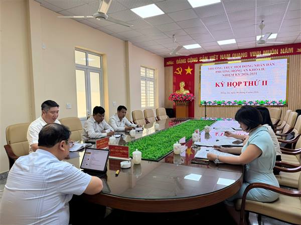 Thường trực HĐND phường Hồng An họp giao ban chuẩn bị nội dung Kỳ họp thứ hai (Kỳ chuyên đề) HĐND phường khóa II