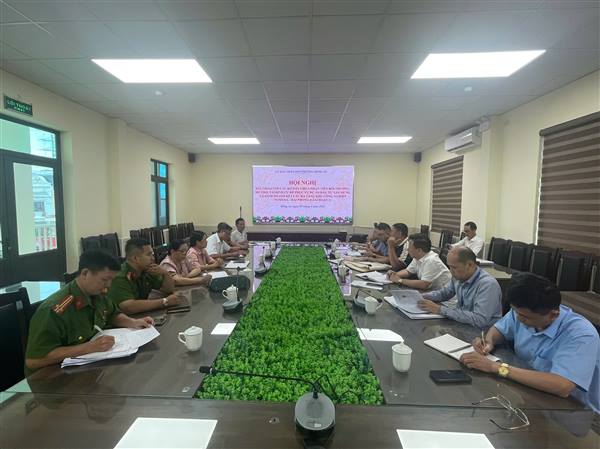 UBND phường tổ chức đối thoại với hộ bà Nguyễn Thị Thức (địa bàn An Hưng Cũ) chưa nhận tiền bồi thường hỗ trợ phục vụ Dự án đầu tư xây dựng và kinh doanh kết cấu hạ tầng khu công nghiệp Nomura-Hải Phòng (giai đoạn 2)