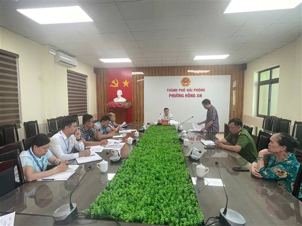 UBND phường Hồng An tổ chức tiếp công dân để xem xét, giải quyết kiến nghị 