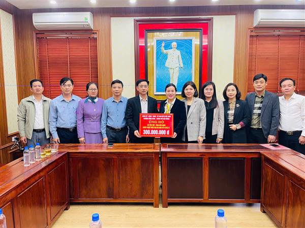 PHƯỜNG HỒNG BÀNG, THÀNH PHỐ HẢI PHÒNG ỦNG HỘ ĐỒNG BÀO CÁC ĐỊA PHƯƠNG KHẮC PHỤC THIỆT HẠI DO CƠN BÃO SỐ 10, 11 GÂY RA
