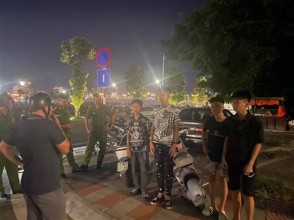 Công an phường Hồng Bàng tăng cường lực lượng trấn áp, triệt để xử lý các hành vi gây mất ANTT, mất TTATGT trên tuyến phố Thế Lữ!