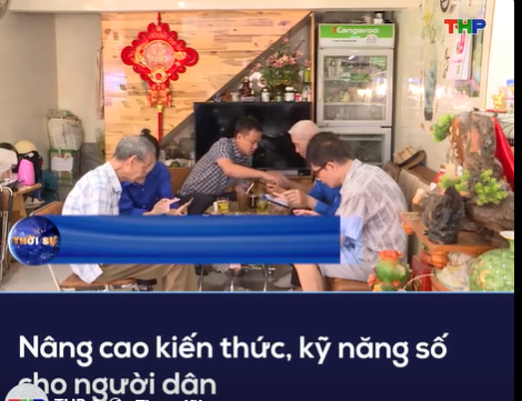 Phường Hồng Bàng tích cực thực hiện công tác chuyển đổi số, trong đó có hoạt động nâng cao nhận thức, kỹ năng số cho người dân.