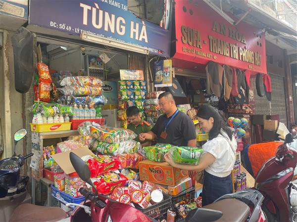PHƯỜNG HỒNG BÀNG TĂNG CƯỜNG KIỂM TRA LIÊN NGÀNH AN TOÀN THỰC PHẨM DỊP TẾT TRUNG THU NĂM 2025