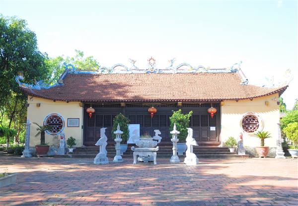 ĐÌNH, CHÙA CAM LỘ